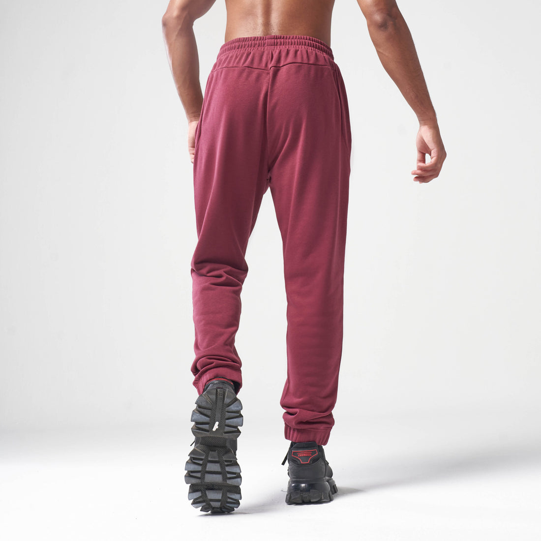 ESSENTIAL JOGGER PANT - BURGUNDY